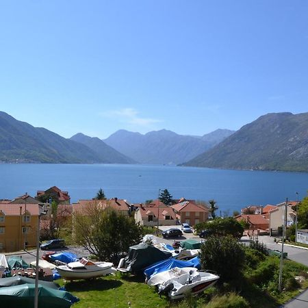 Apartments Dobrisa Kotor Exteriér fotografie