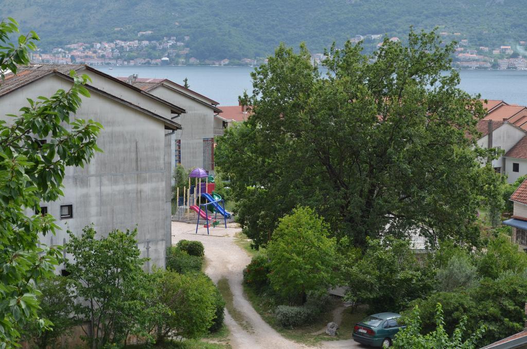 Apartments Dobrisa Kotor Pokoj fotografie