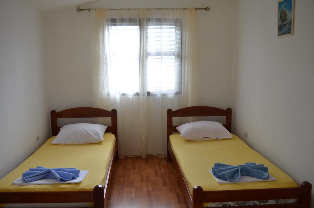 Apartments Dobrisa Kotor Pokoj fotografie