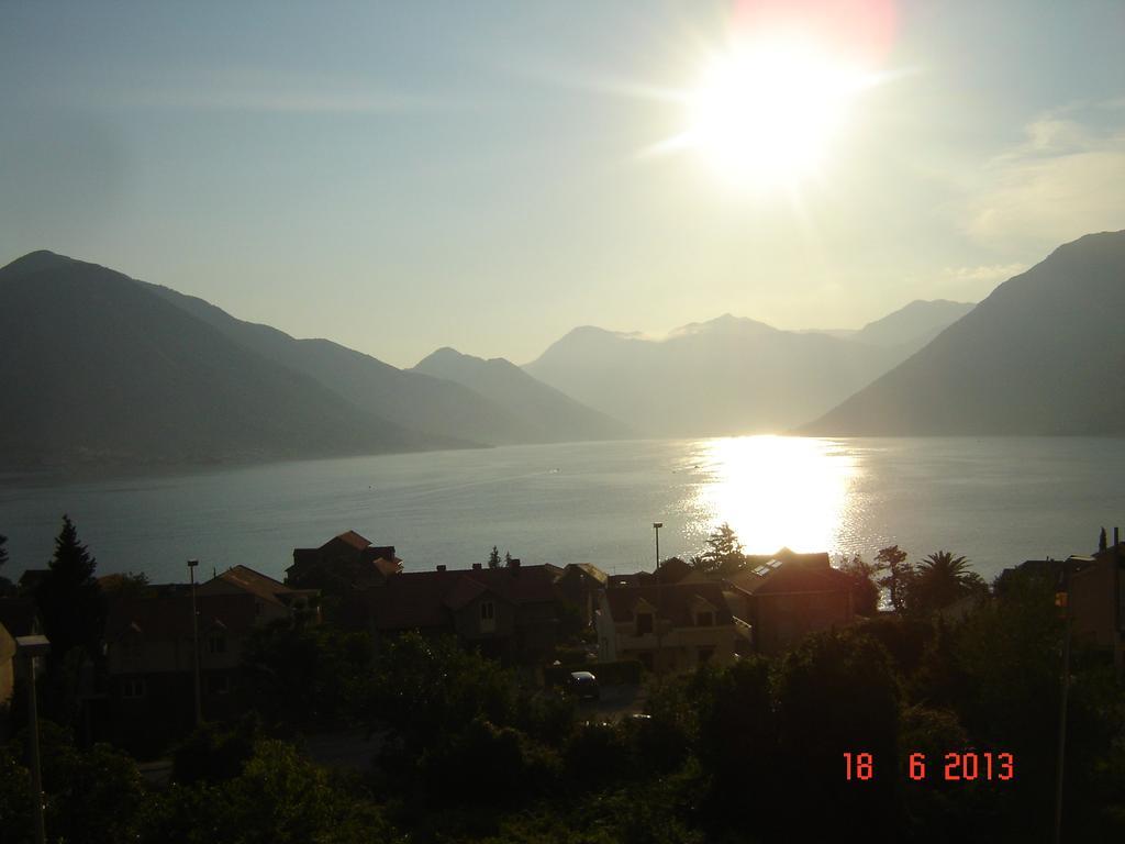 Apartments Dobrisa Kotor Pokoj fotografie